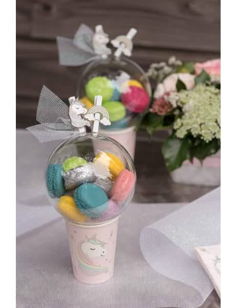 Mise en situation décorative des gobelets en carton licorne