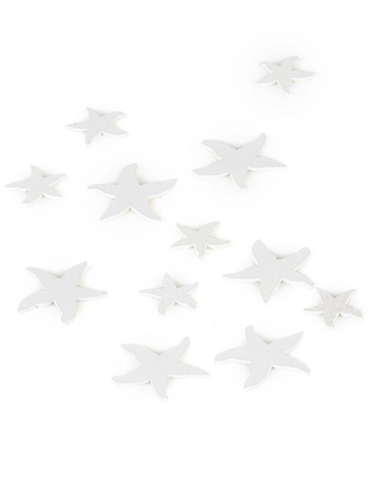 Vue d'ensemble des confettis en bois étoiles de mer thème marin