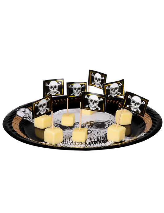 Mise en situation sur un plateau du Pic en bois drapeau Pirate Jolly Roger