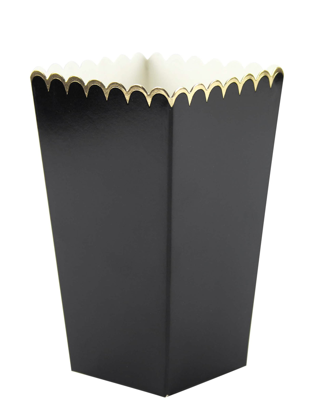Vue de trois-quarts des boîtes à pop-corn festonnées pour fête noires et or