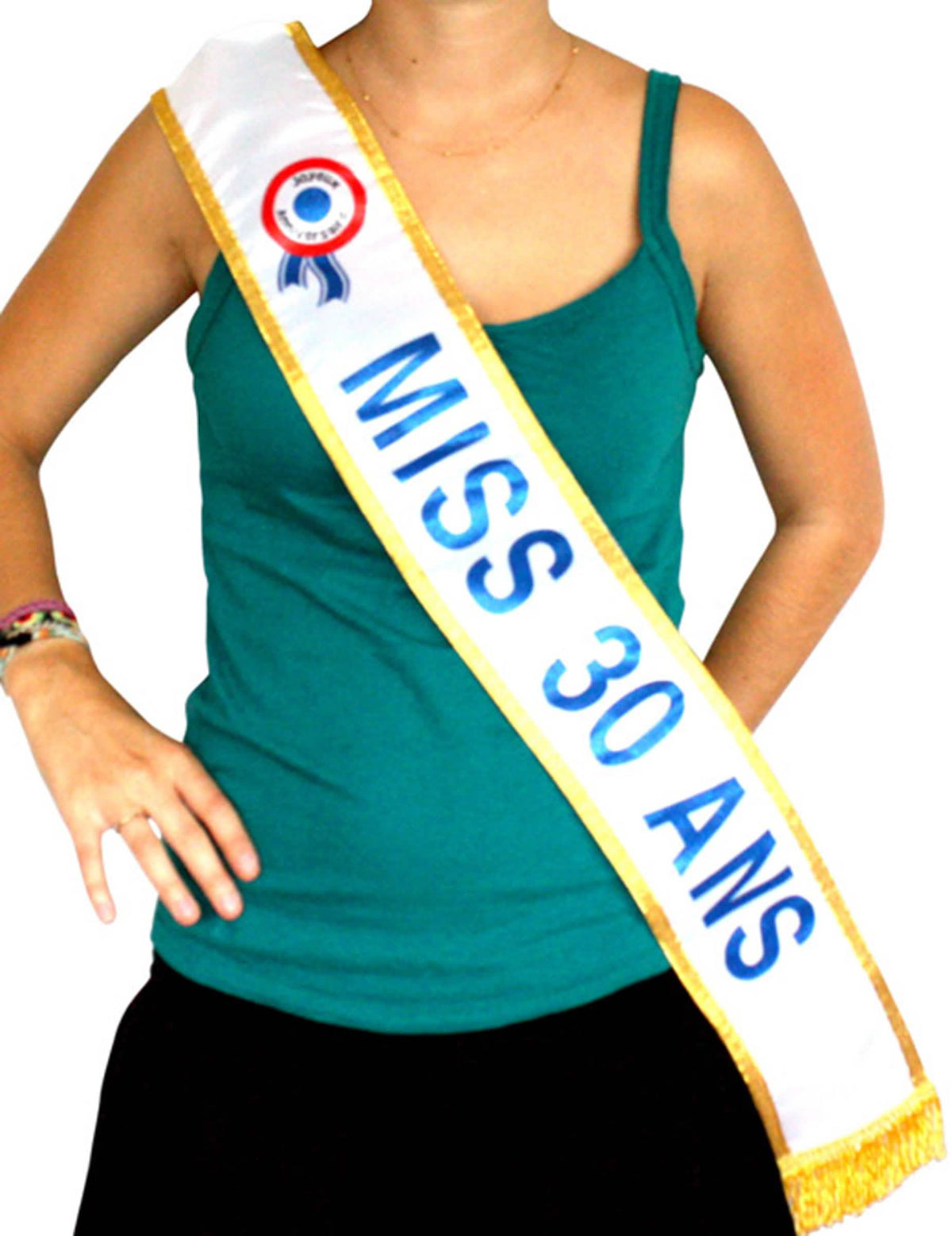 Echarpe Miss 30 ans pour femme blanche avec liseré doré et inscription bleue