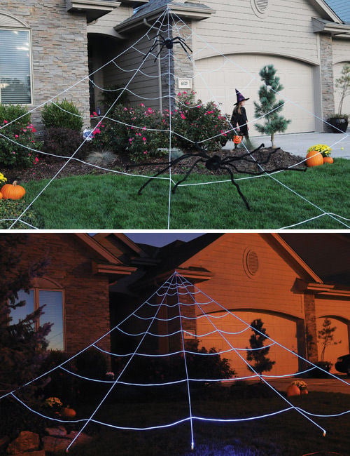 Toile d'araignée géante Halloween pour jardin blanche et lumineuse avec araignées noires