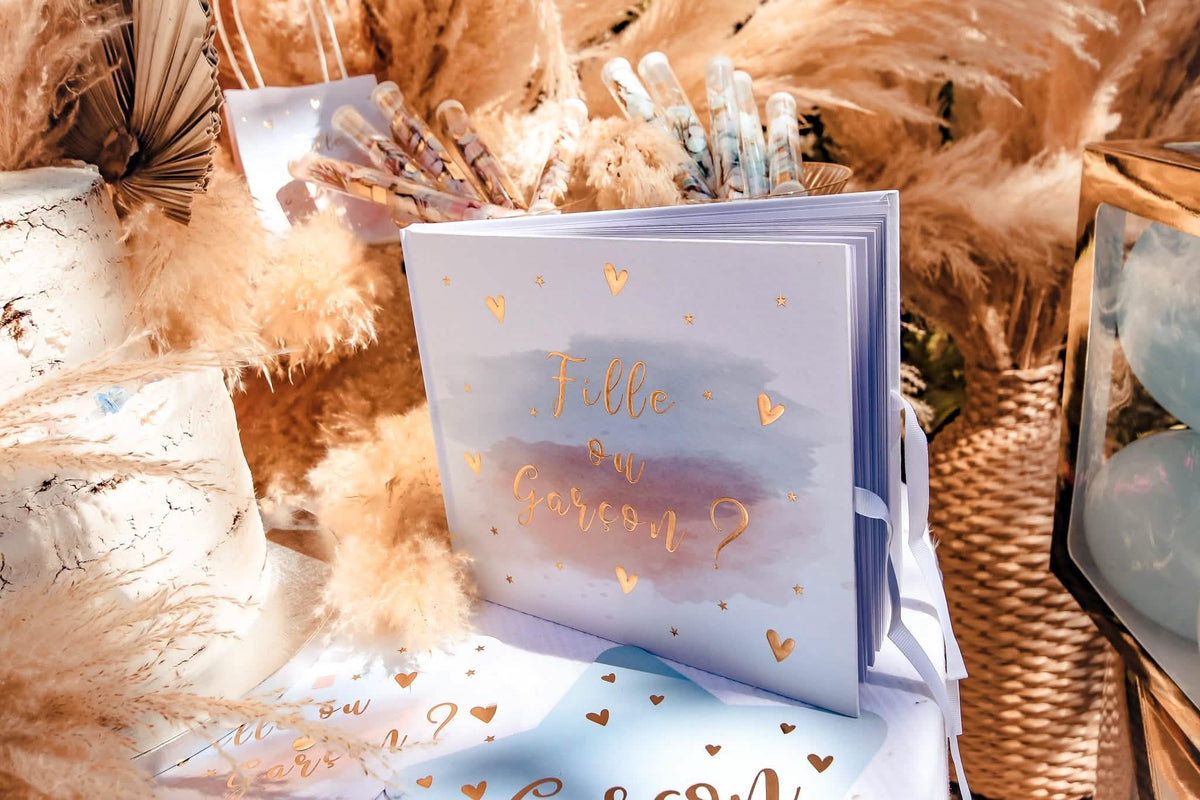 Mise en situation du livre d'or Fille ou garçon pour baby shower