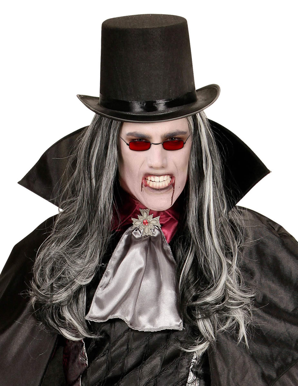 Aikuisille tarkoitetut vampyyrisilmälasit käytössä olevassa kuvassa