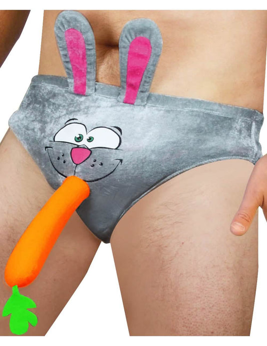 Gros plan sur la carotte et les oreilles du slip humoristique tête de lapin