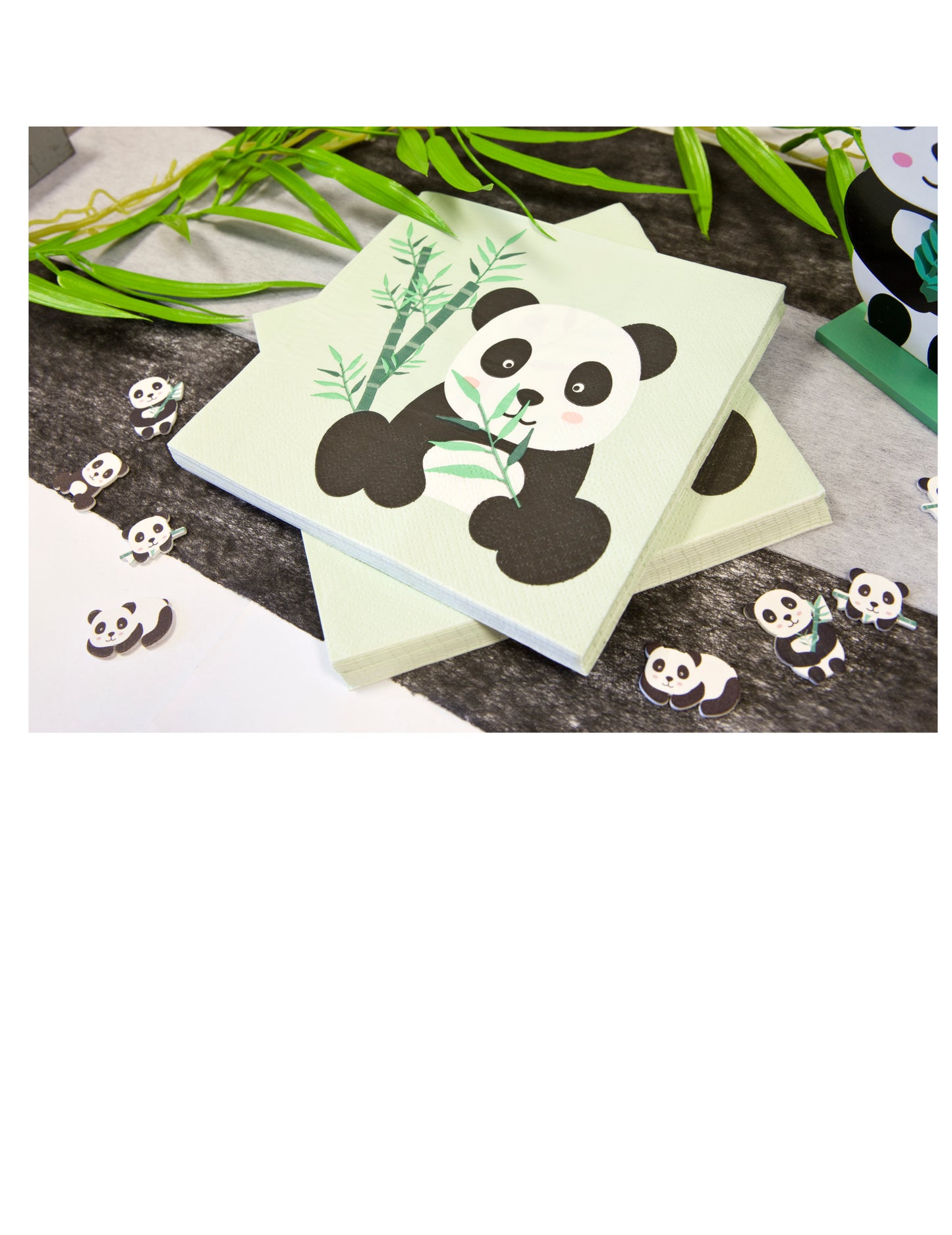 Mise en situation des serviettes en papier panda vert pastel