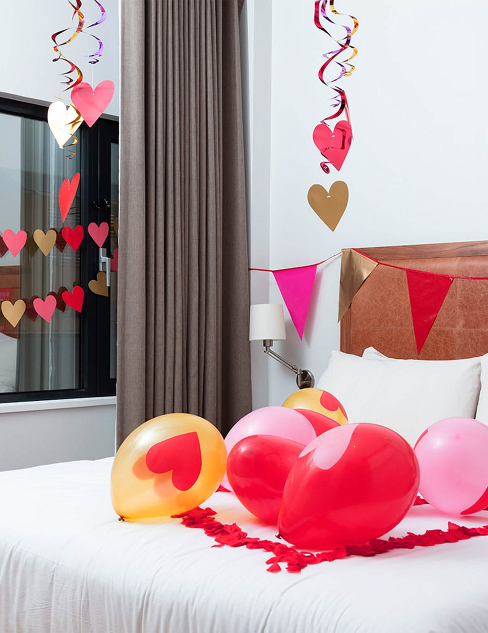 Décorations à suspendre spirales cœurs pour fête rouge rose et or