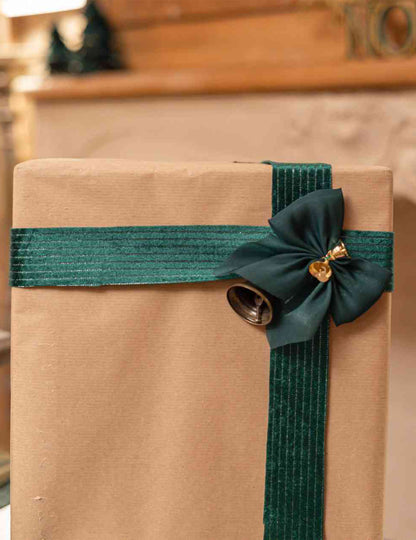 4 rusettia kulkusilla tummanvihreä ja kulta 9 x 10 cm