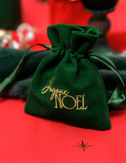 4 kpl Joyeux Noël -lahjapusseja tummanvihreä sametti ja kulta 9,5 x 11,5 cm