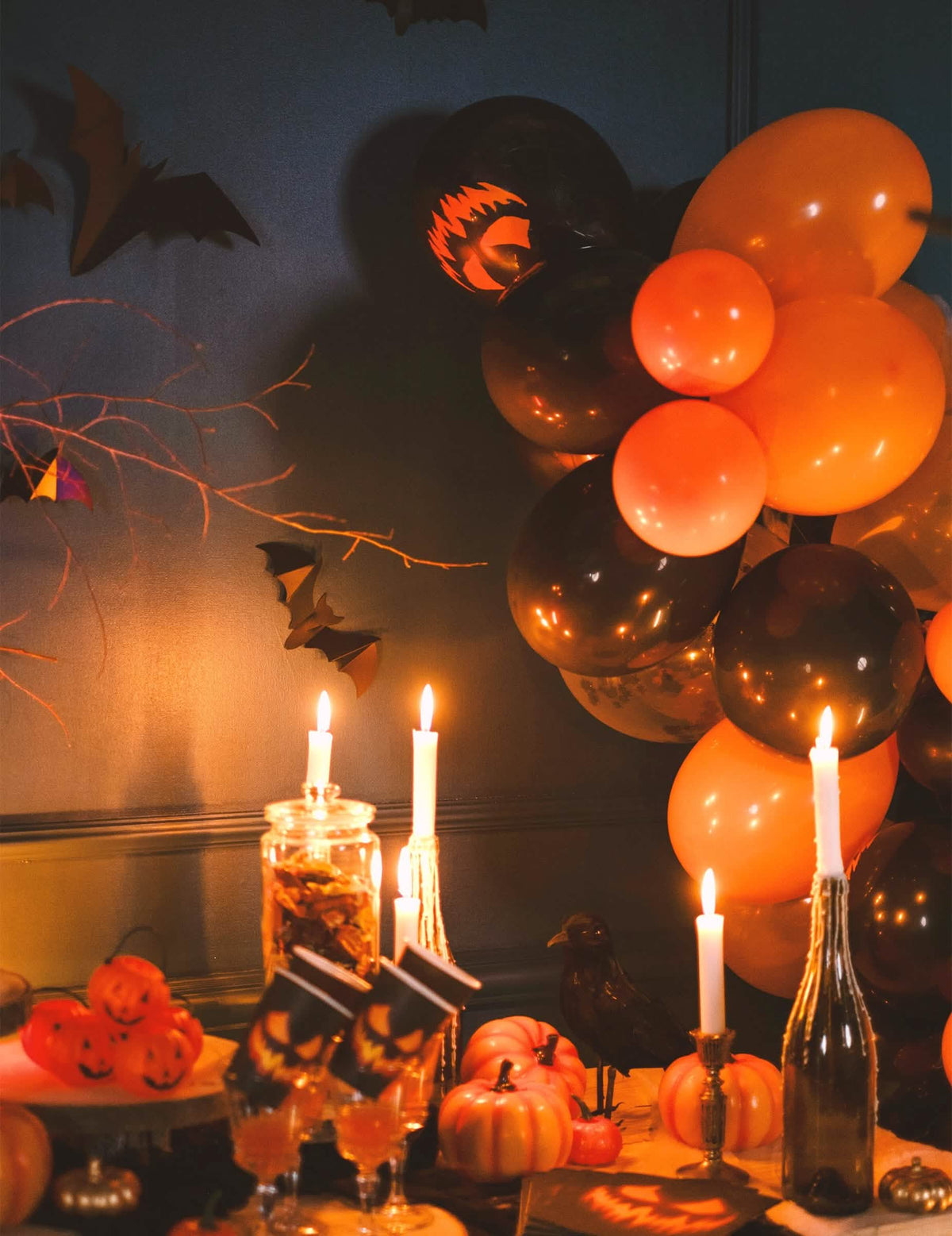 Pelottavat halloween-kurpitsailmapallot koristekäyttöön