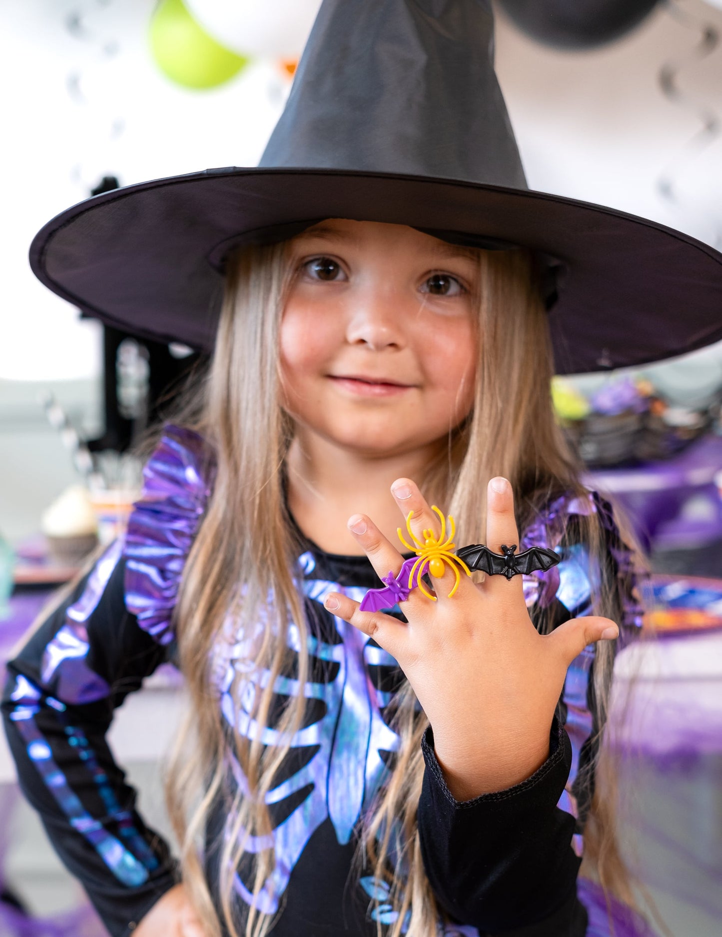 Bagues chauve-souris et araignées halloween pour enfant multicolores en plastique