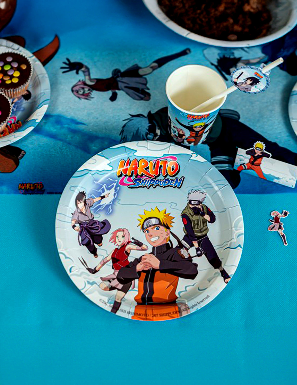 8 Naruto Shippuden™ pahvilautasta 23 cm