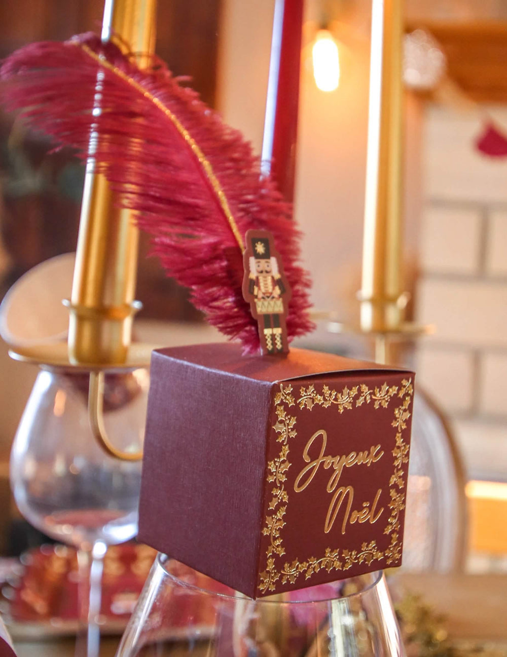 Mise en situation du contenant Joyeux Noël casse-noisette