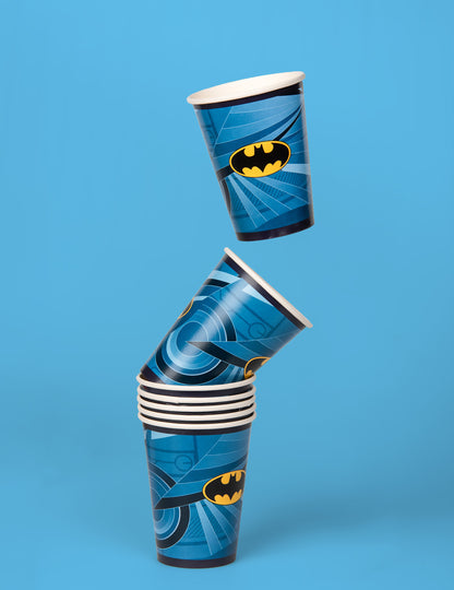 Empilement des gobelets en carton Batman