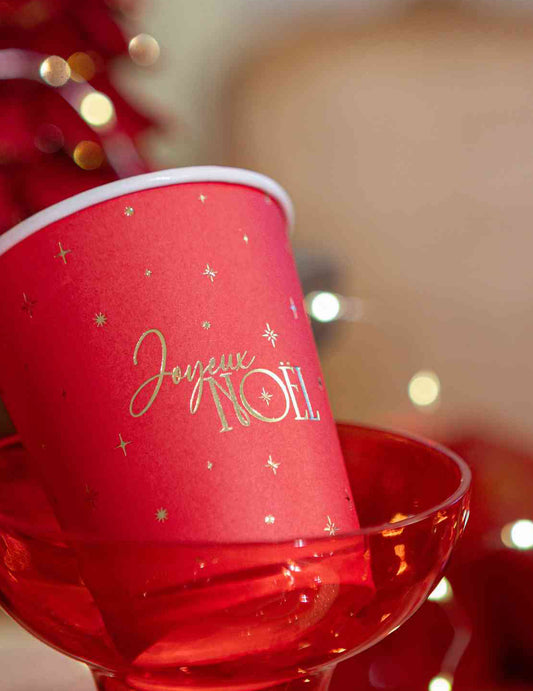 8 ajatonta Hyvää Joulua -mukkia, punainen ja kulta, 25,5 cl