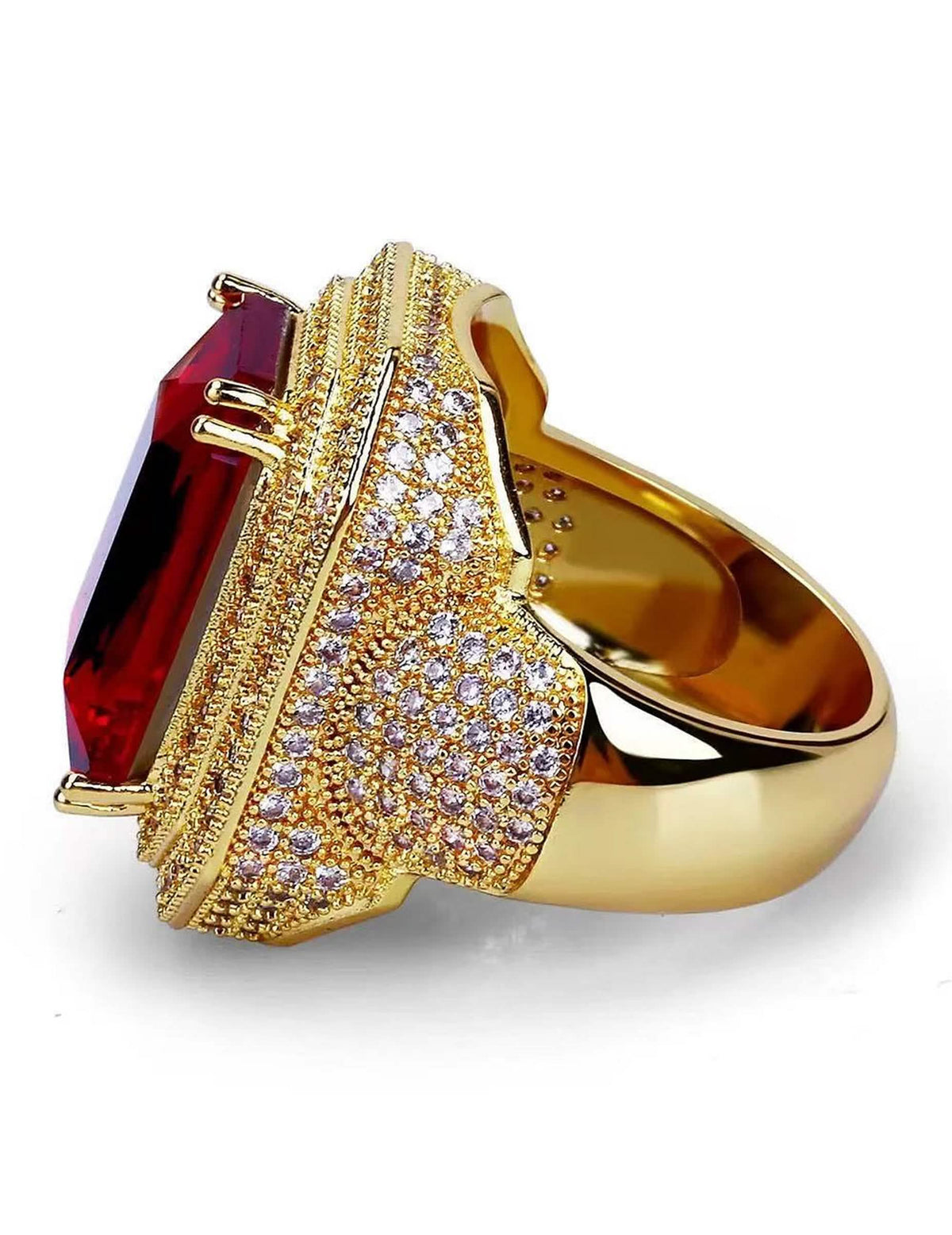 Vue de profil du sertissage et de la pierre de la bague de Saint-Nicolas luxe pour adulte
