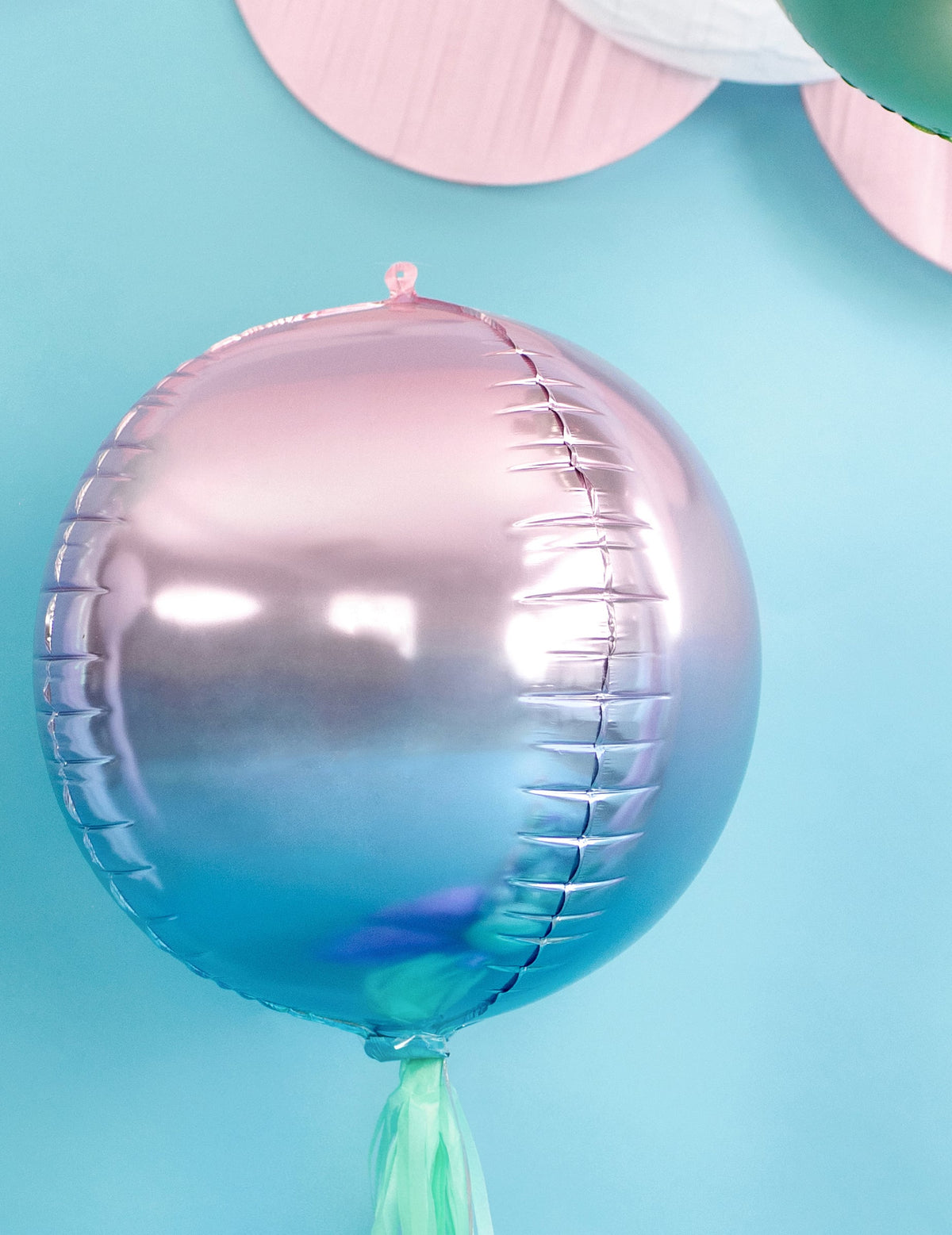 Ruusu-sininen liukuvärinen alumiinipallopallo 35 cm, heliumtäytteinen