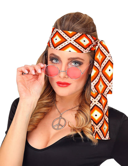 Vue portée du bandeau années 70 à motifs losanges