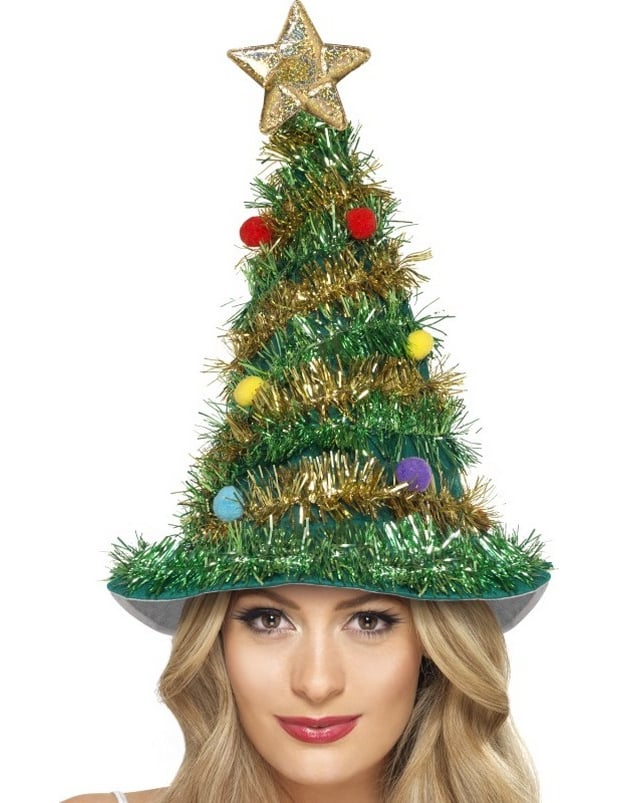 Gros plan du chapeau sapin décoré de Noël pour adulte