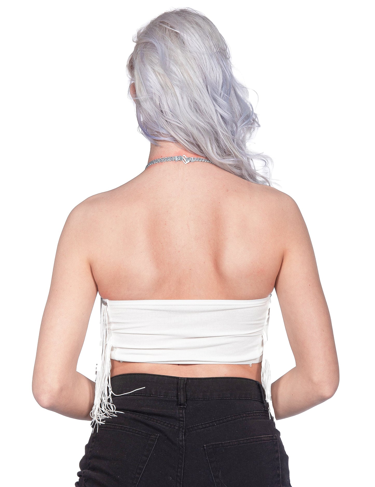 Valkoinen hapsullinen crop-top festivaaleille naisille