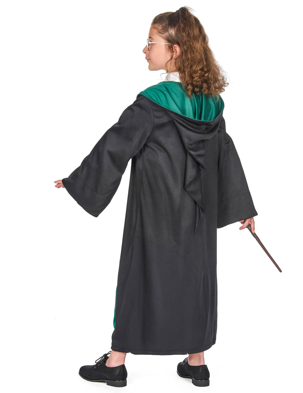 Takaa näkymä Harry Potterin klassisesta Luihuinen-asusta