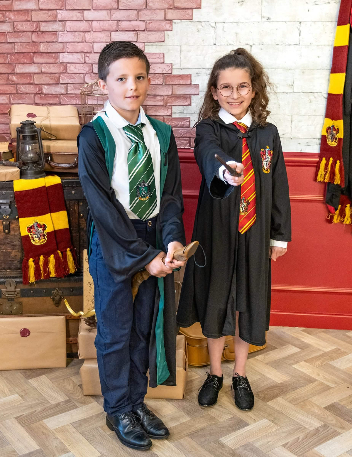Tilanne, jossa on Harry Potter -klassisen Serpentwood-asun Gryffindor-oppilas