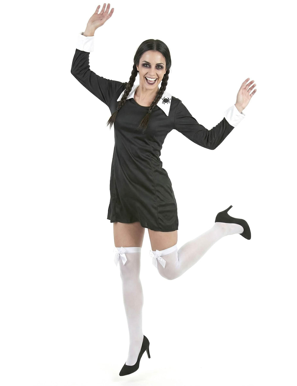 halloween-koulutyttöasuisen naisen asukokonaisuus