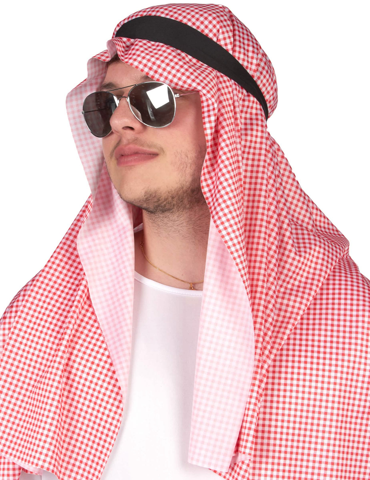 Gros plan sur la coiffe du déguisement d'émir arabe