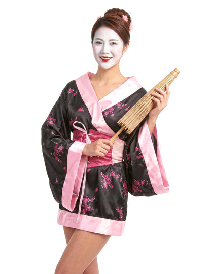 Lyhyt geishan mekko aikuiselle