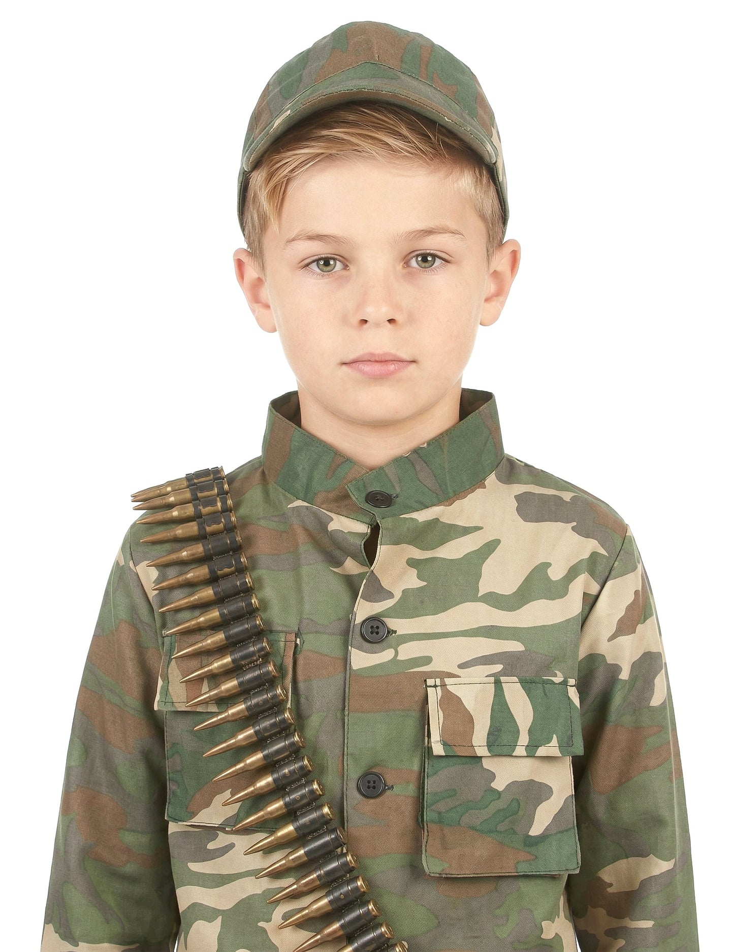Gros plan sur le buste et la casquette du déguisement de soldat pour garçon