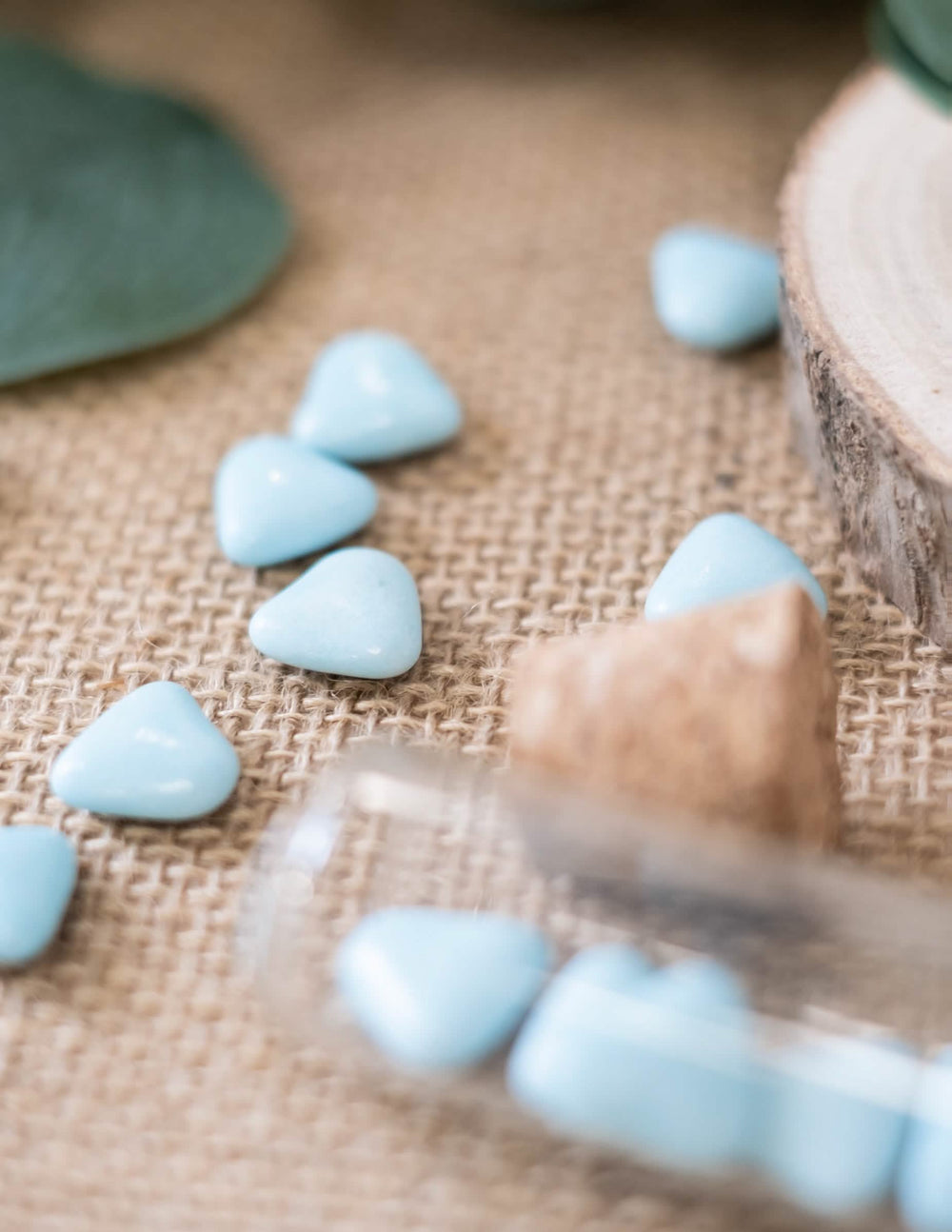 Lähipiirissä Dragées mini coeur chocolat -kuorrutteiset sokerimantelit ehtoollista varten