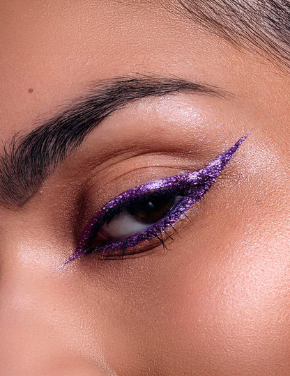 Violetti kimalle-eyeliner Si si la paillette™