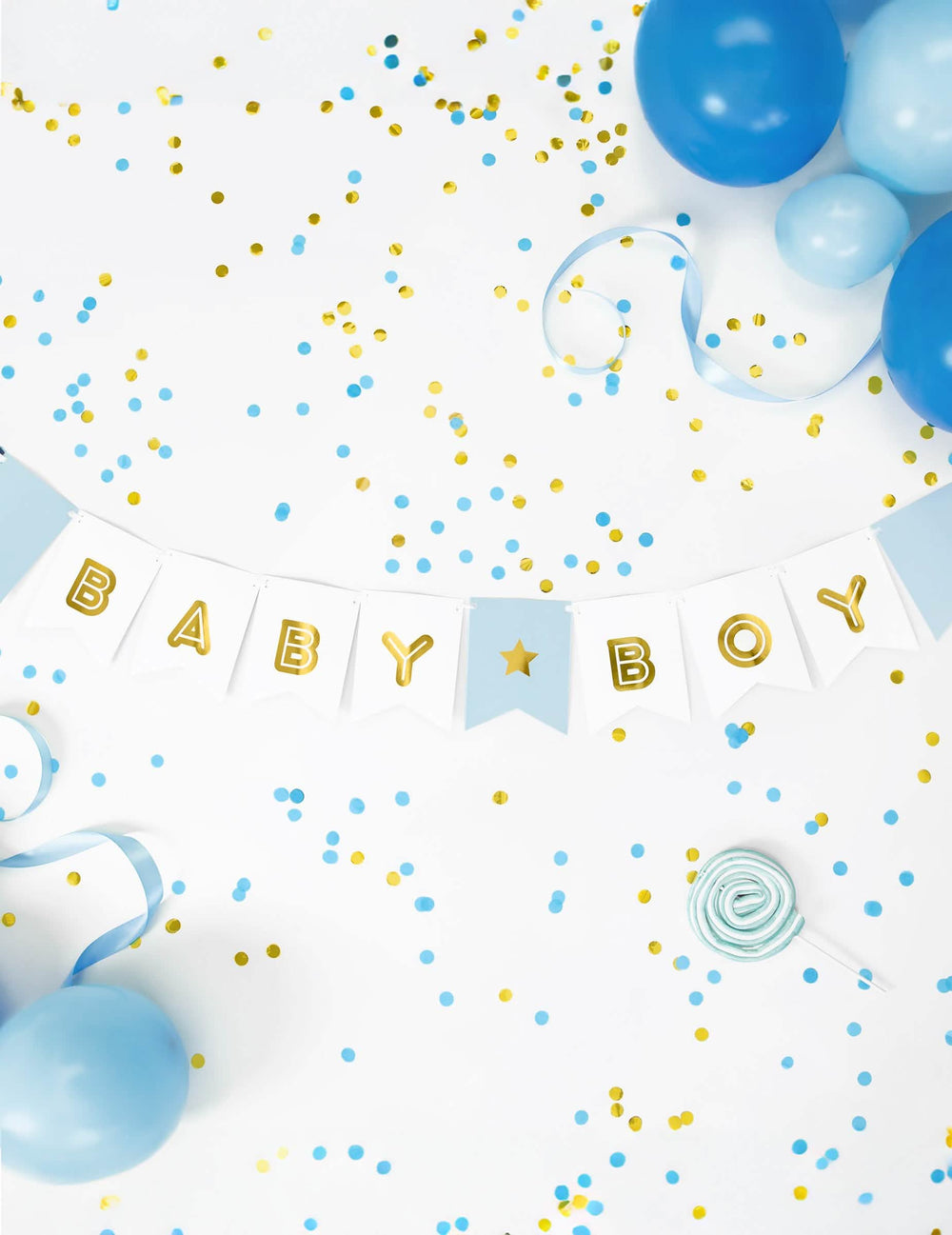 Vue de dessus avec ballons et confettis de la guirlande à fanions Baby Boy