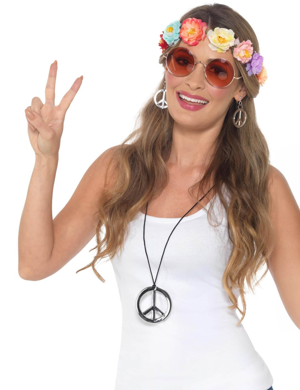 Hippi-asusteet naisille, kukkaseppeleellä ja hopeisilla peace and love -koruilla