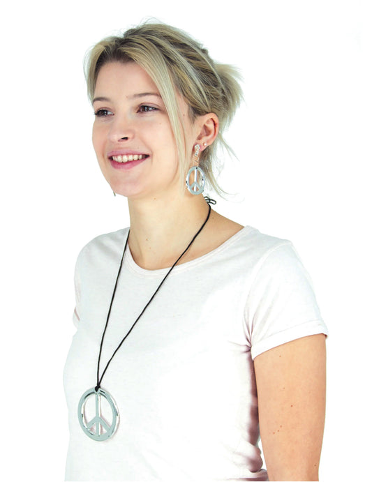 Vue de profil du kit bijoux hippie pour femme