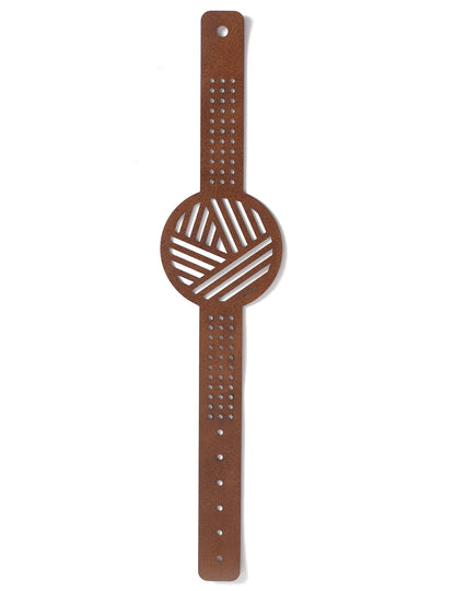 Vue à plat du support du kit bracelet à broder motifs géométriques pour enfant