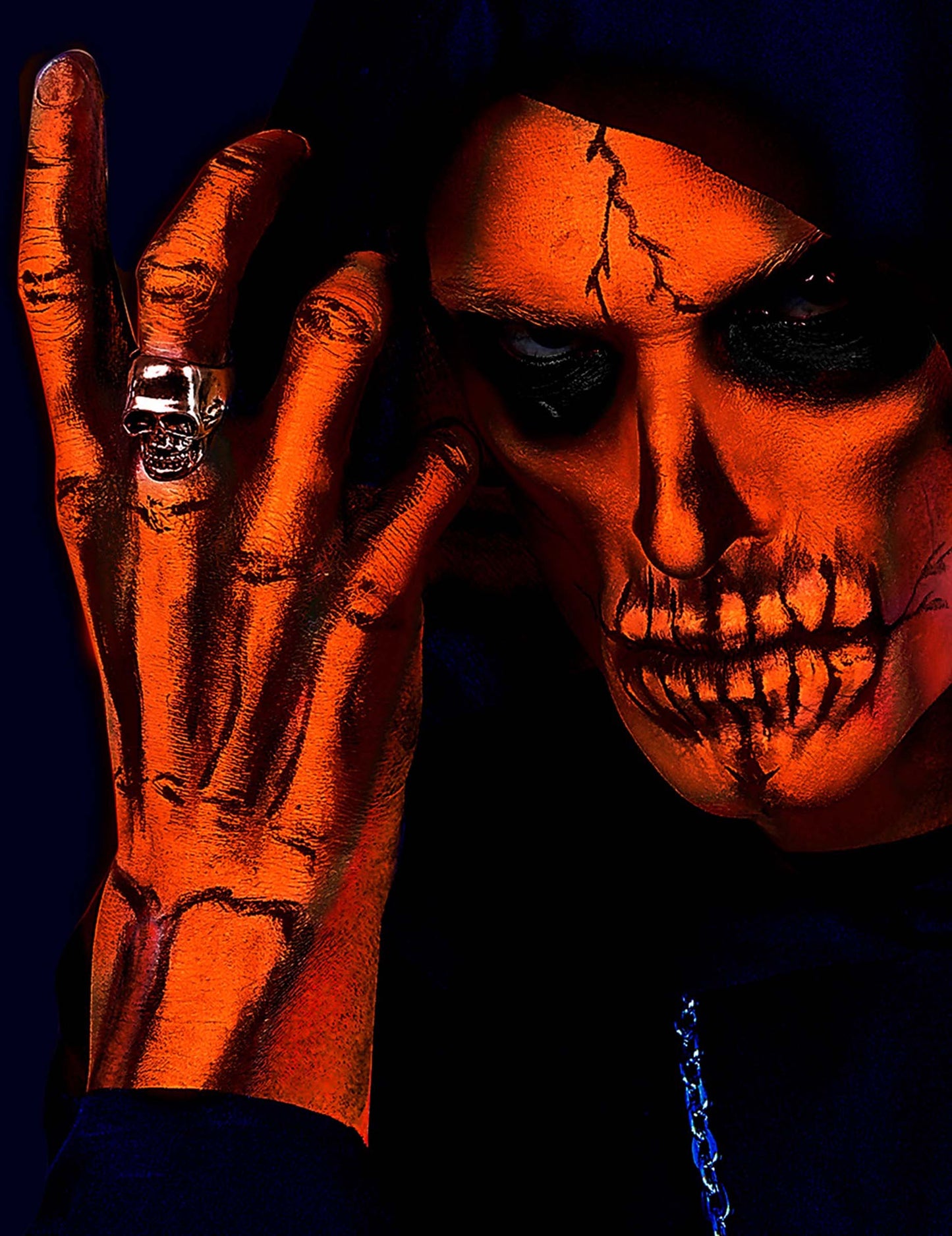 Maquillage néon orange fluo effet squelette