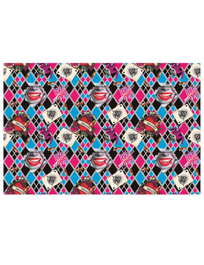 Détail des motifs harlequin et graphiques de la nappe Dangerous Girl