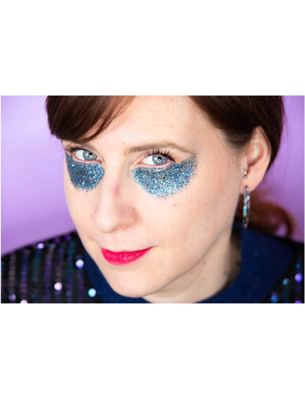Mise en situation sur le visage des paillettes biodégradables Galaxsisi