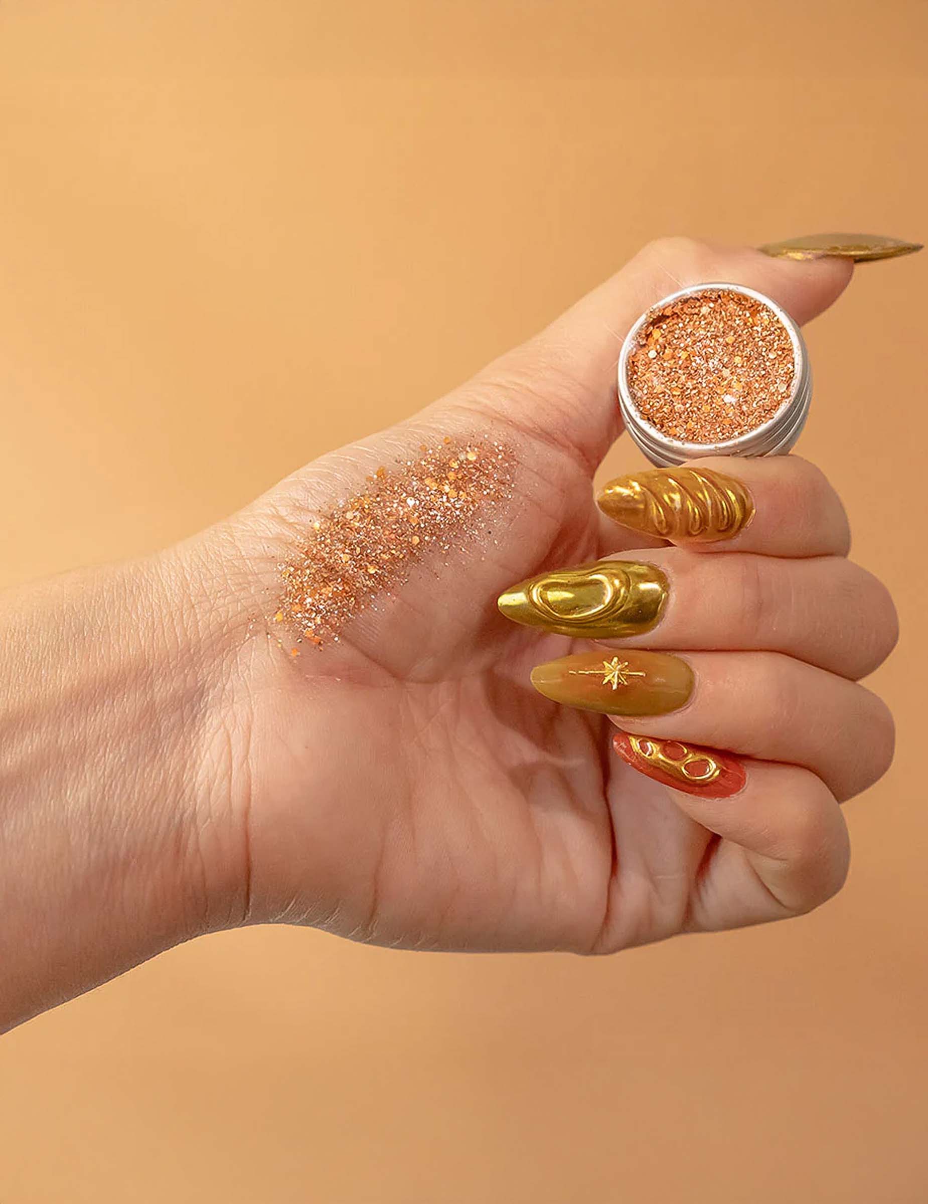 Rendu sur la peau des paillettes biodégradables Si si la paillette pour maquillage orange métallique