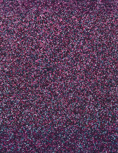 Gros plan sur la texture des paillettes biodégradables Supernova