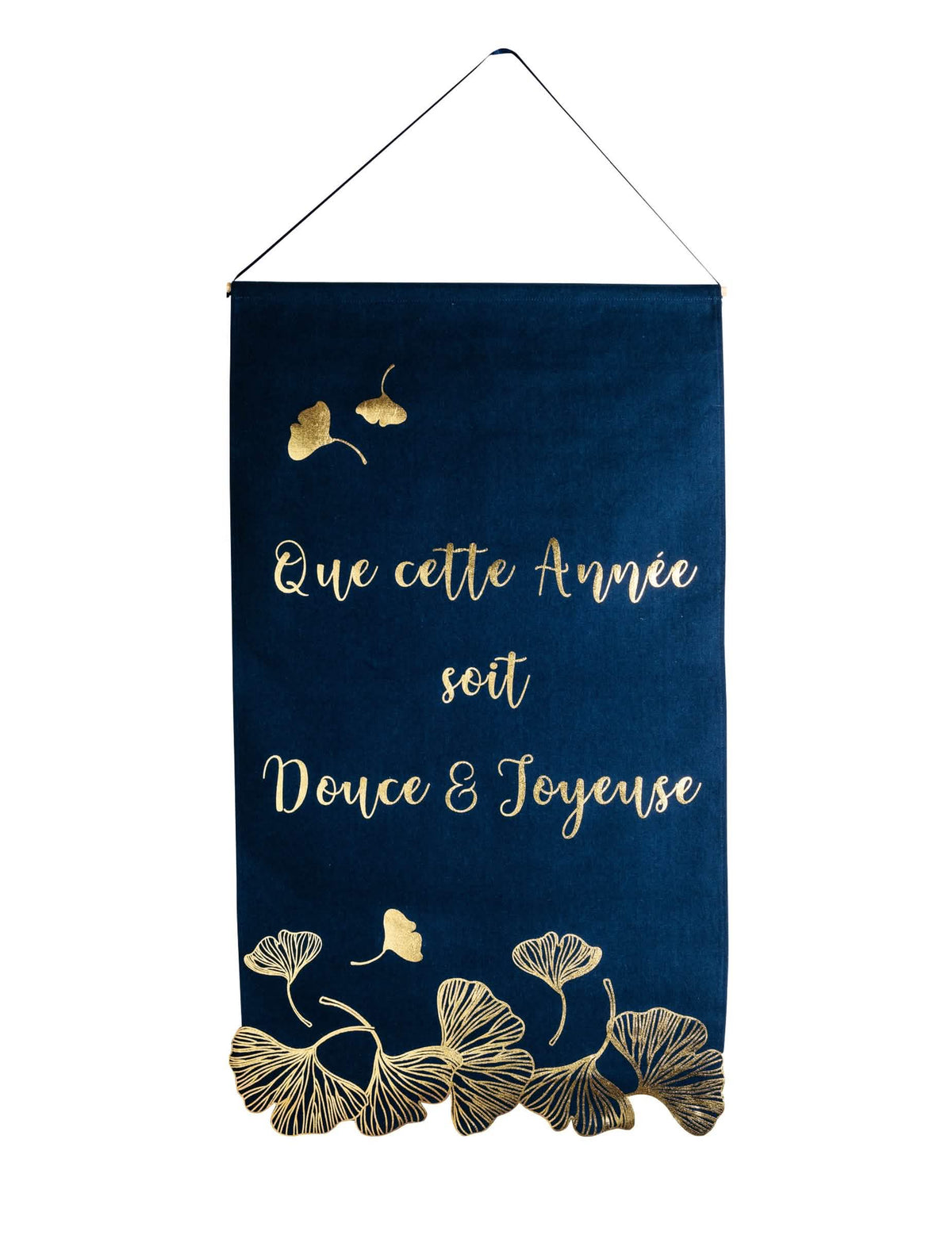 Mise en situation de la suspension bonne année ginkgo pour décoration marine et or en lin