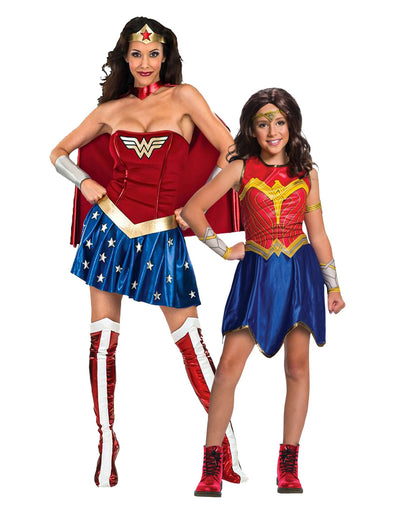 Wonder Woman™ äidin ja tyttären pariskuntaasu