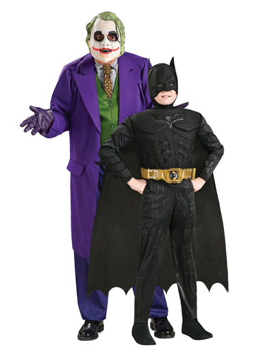 Batman ja Joker isä ja poika pariskuntaasu